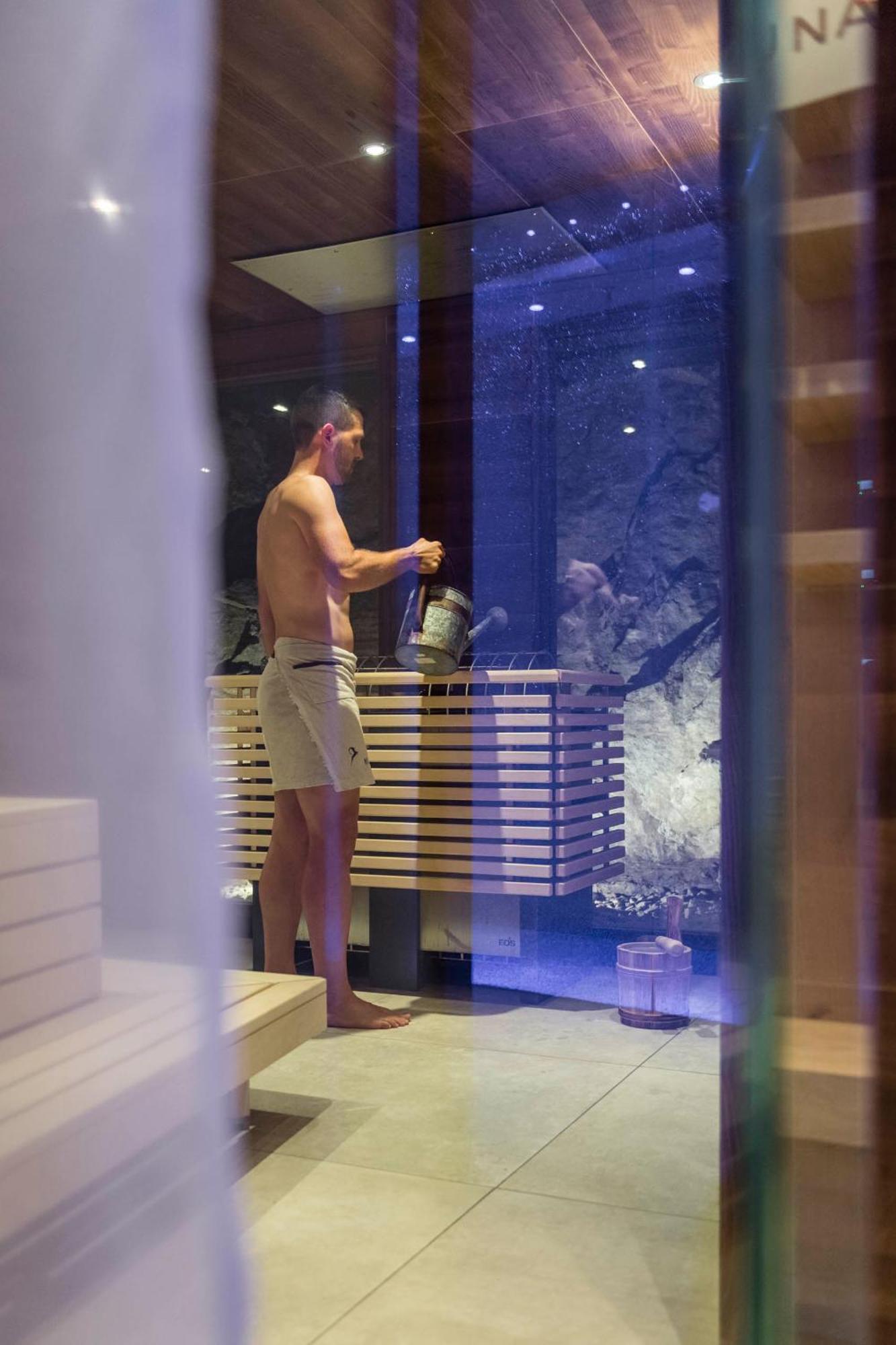 Schenna Resort Bagian luar foto