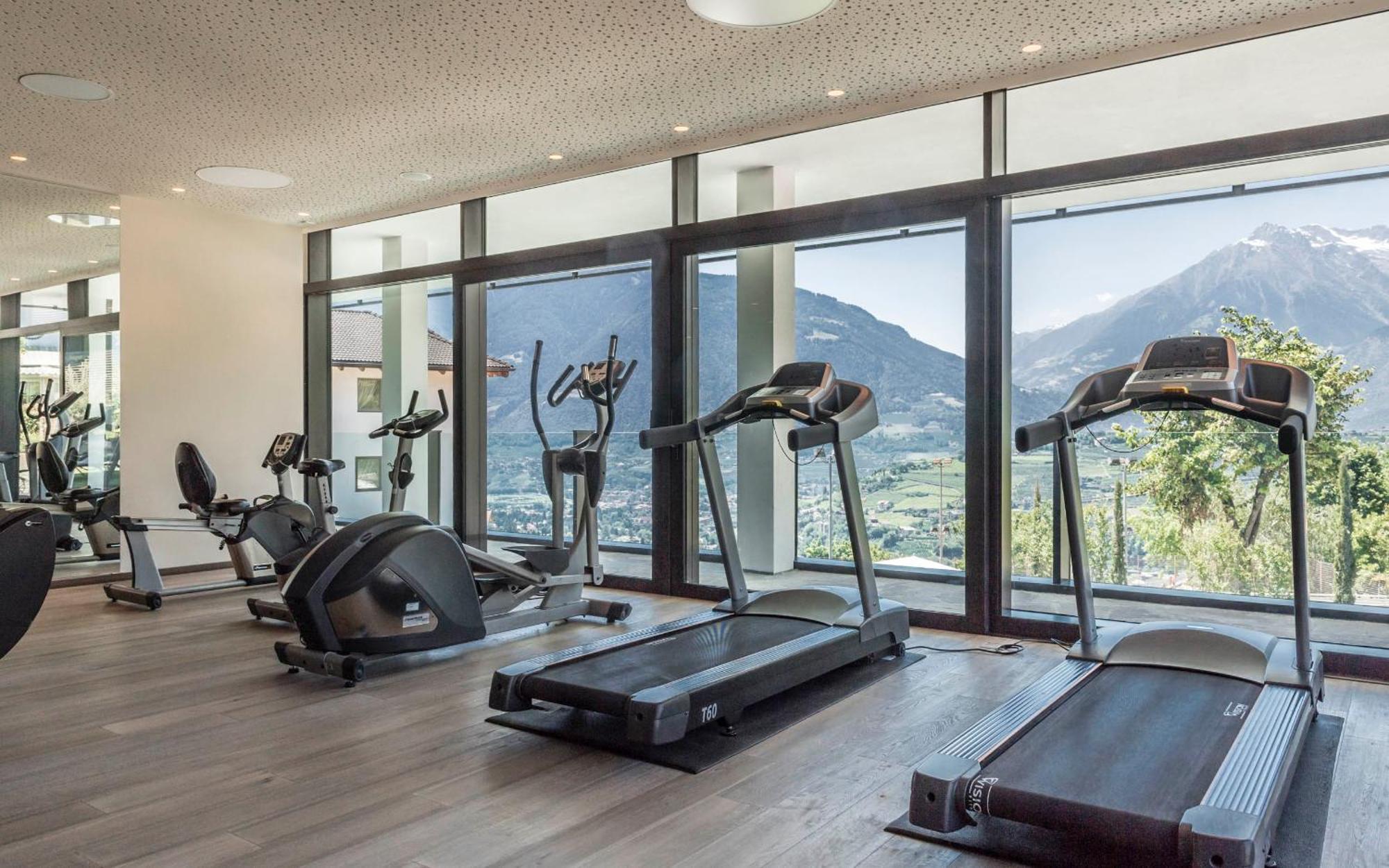 Schenna Resort Bagian luar foto